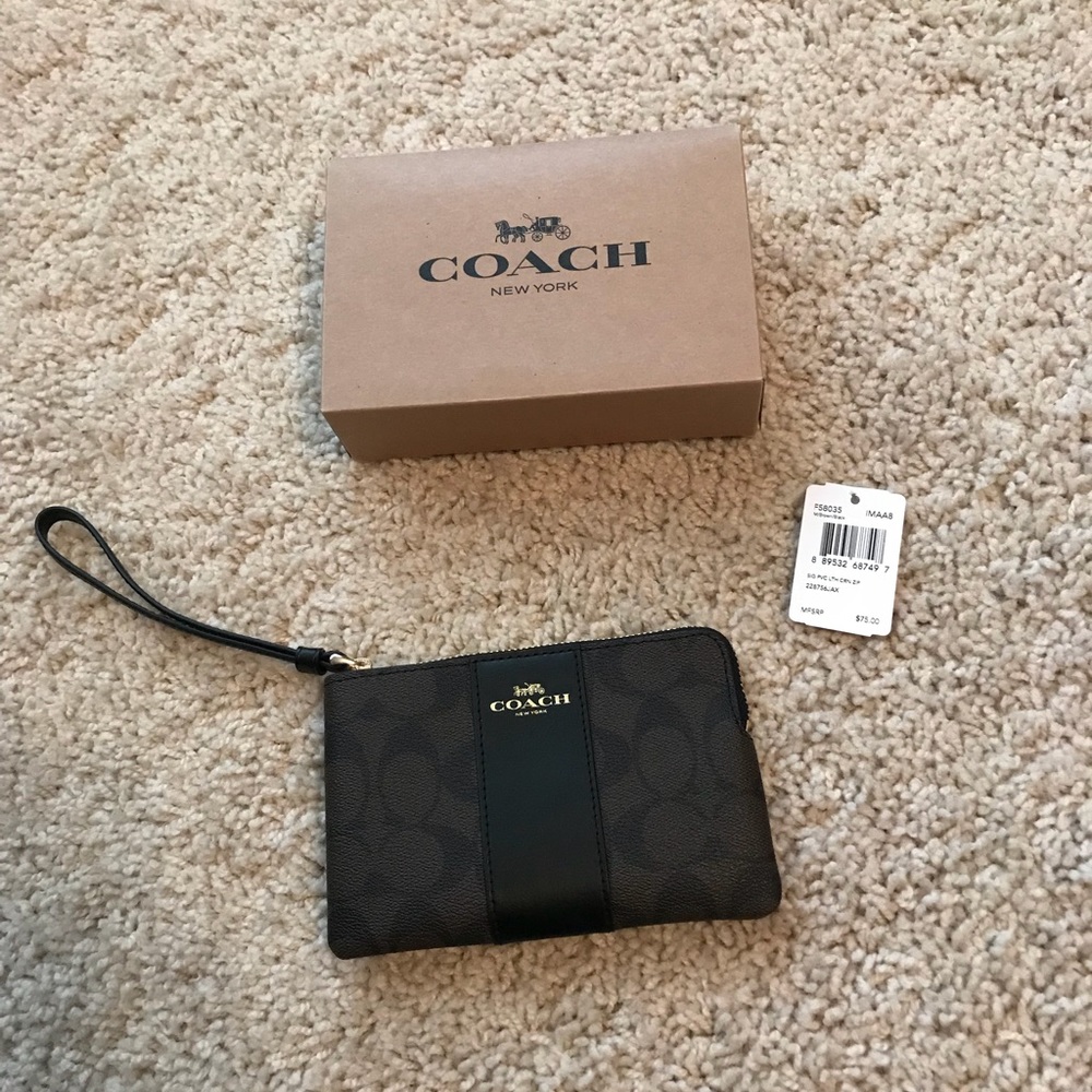 NWT ✨ Coach Wristlet